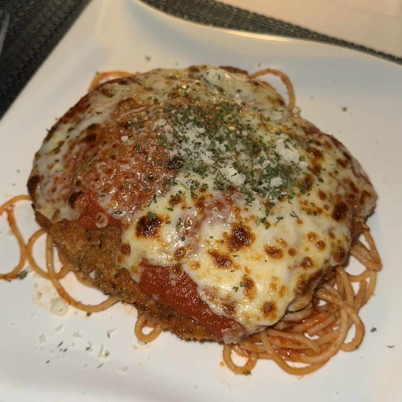 Platos Fuertes - Chicken Parmesan