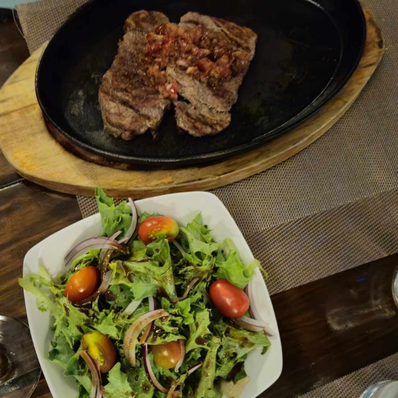 Platos Fuertes - Filete de Res