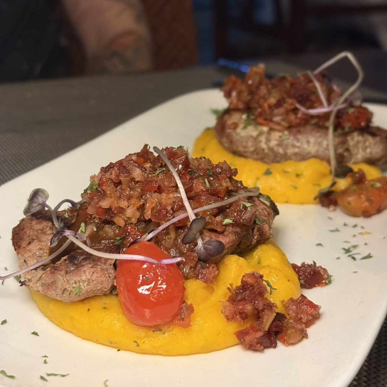 Platos Fuertes - Filete de Res