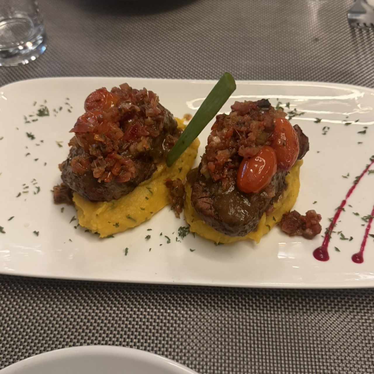 Platos Fuertes - Filete de Res