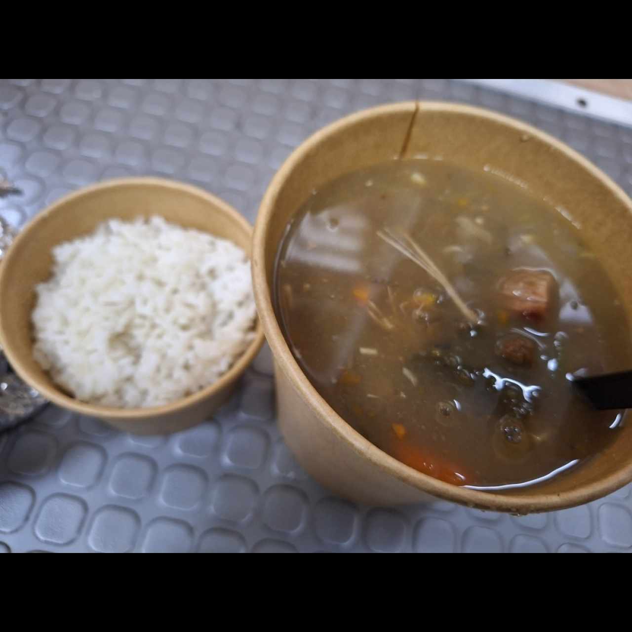 sopa de lentejas con arroz