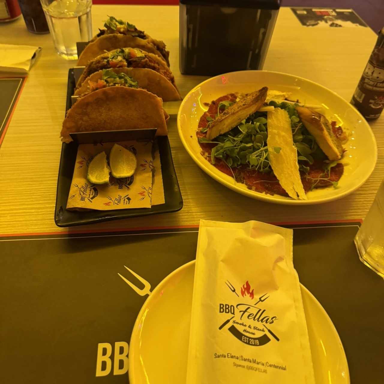 Carpaccio y tacos el jefe 
