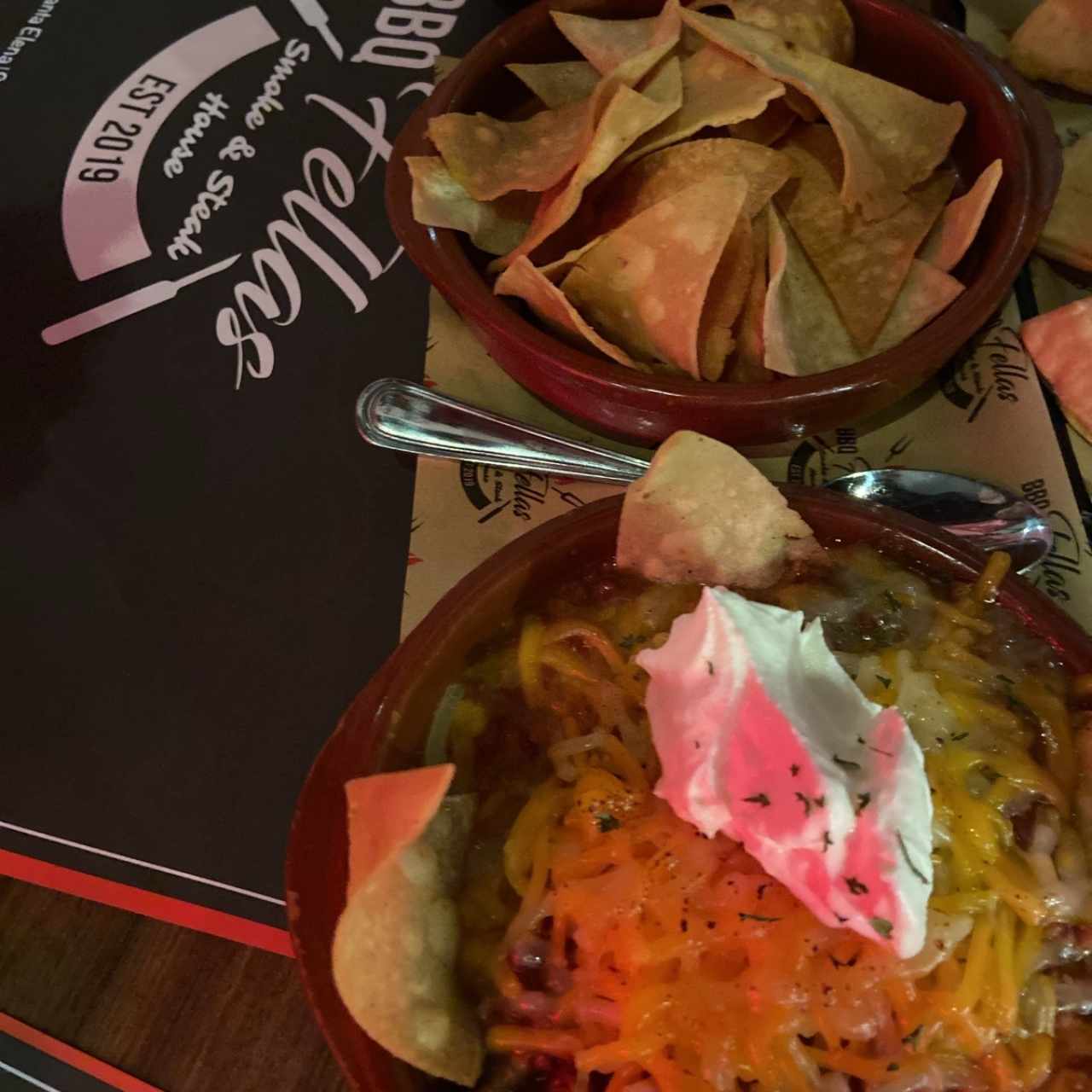 Chili con chips