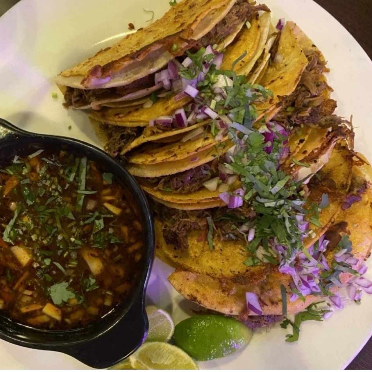 Los Antojables - Birria de Res