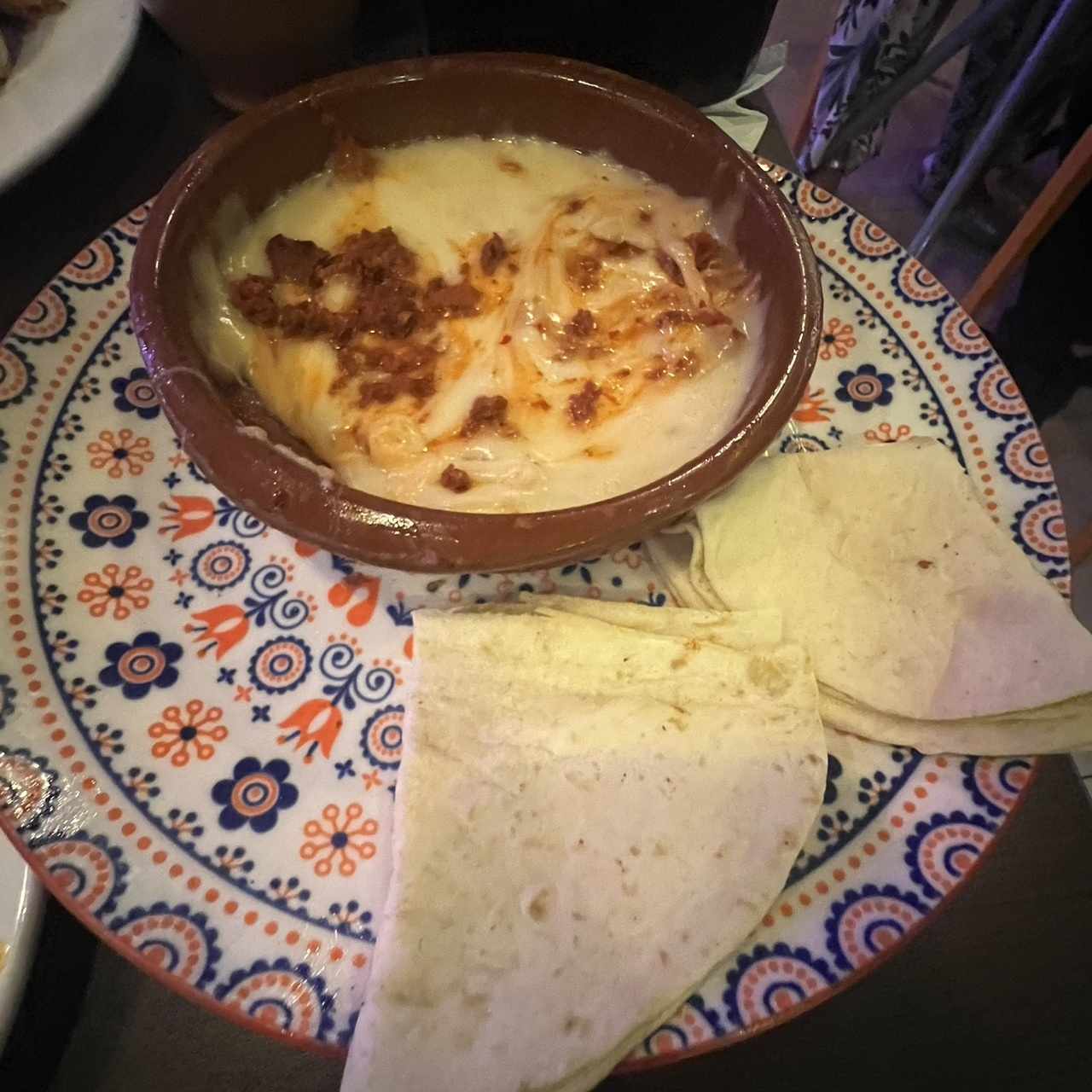 Queso Asado con Longaniza