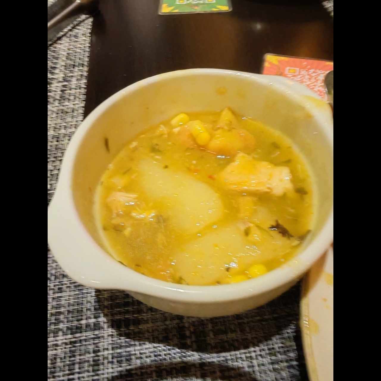 Sopa de pollo y verduras 