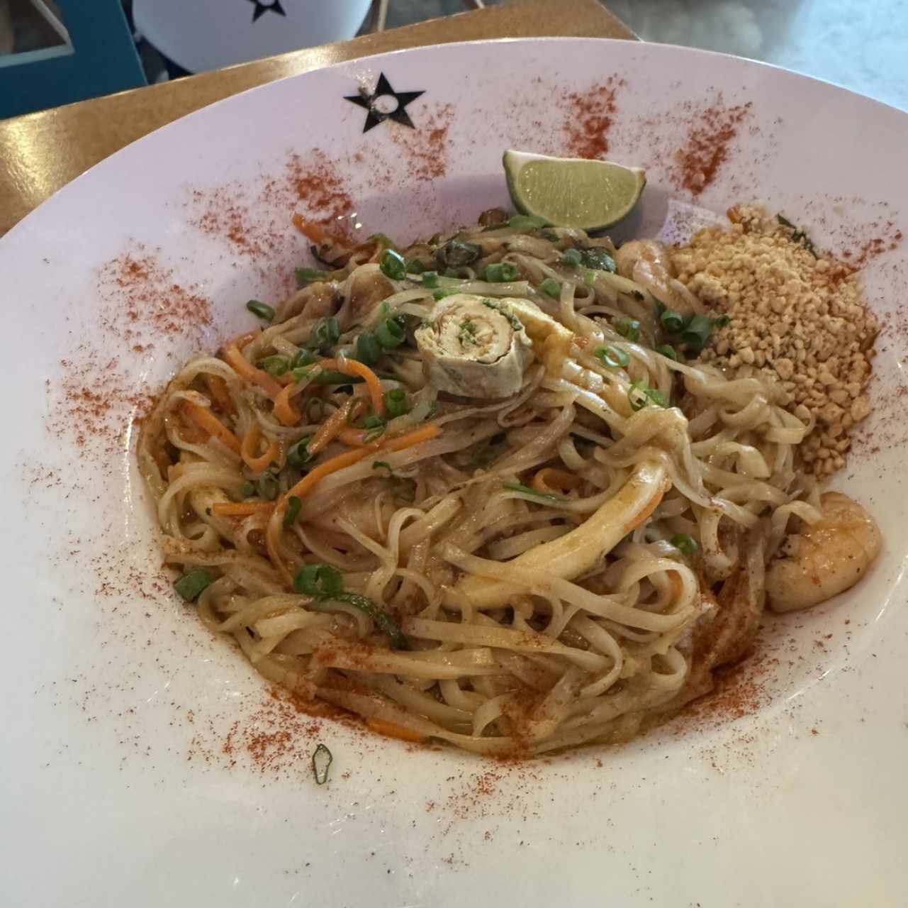Pad thai mariscos 