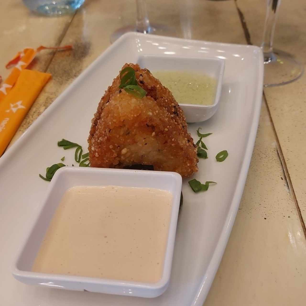 Onigiri de Salmón (2 unidades)