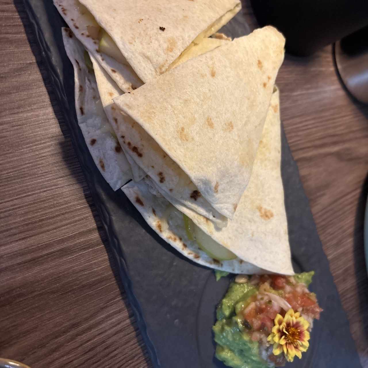 QUESADILLAS CON POLLO Y MANZANAS