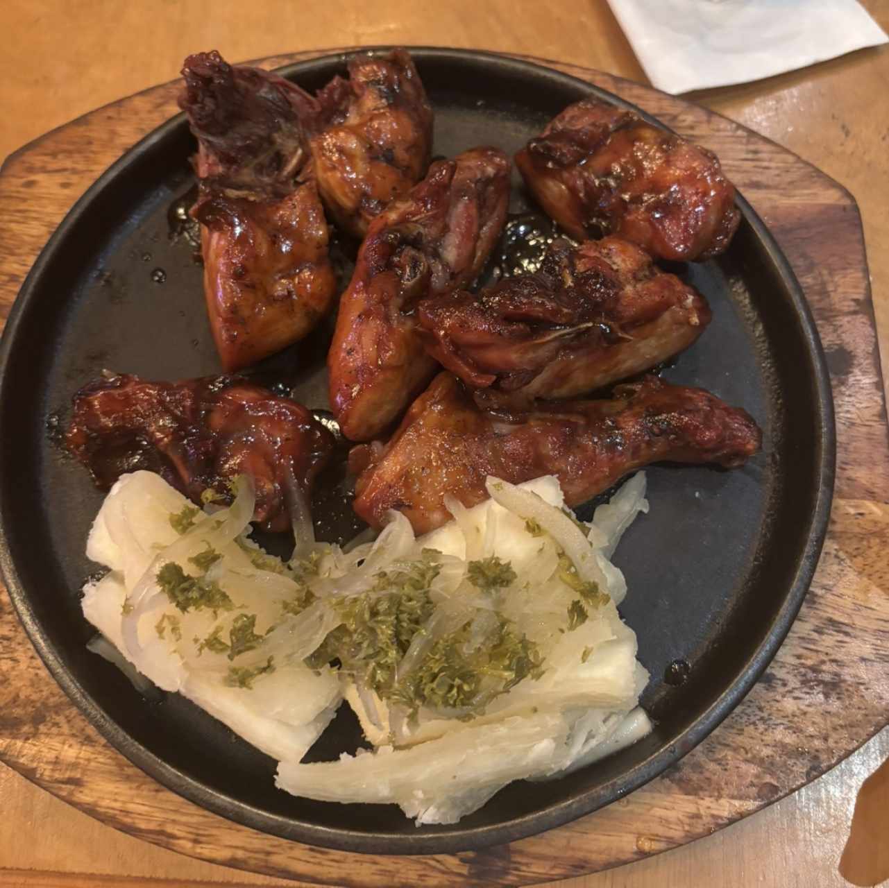 Pollo Cusqueño (Medio Pollo) con yuca