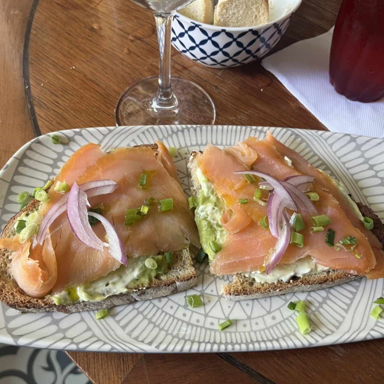 Avocado Toast con Salmón