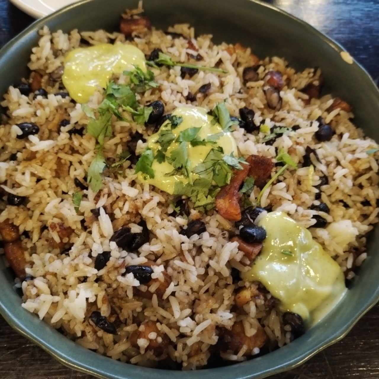 Arroz jazmín con frijoles y platano 