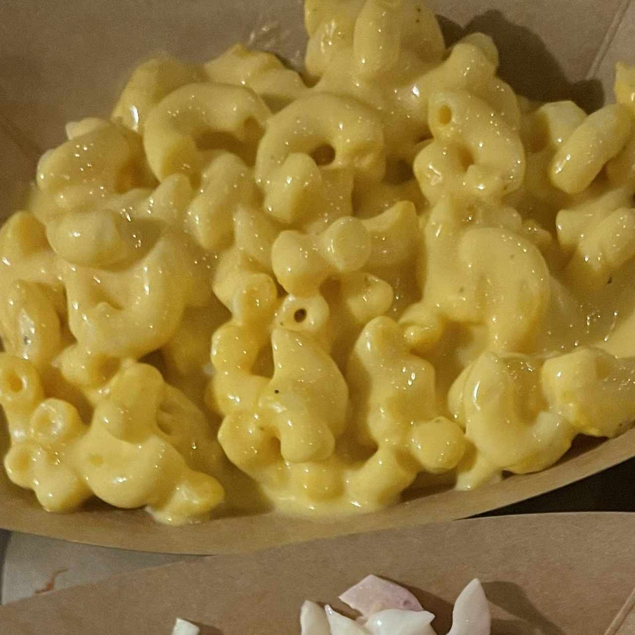 Acompañantes - Coditos con Queso