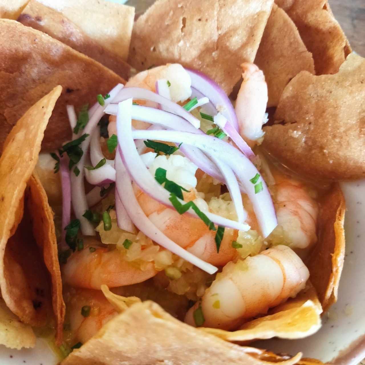 ceviche de camarones con maracuyá 