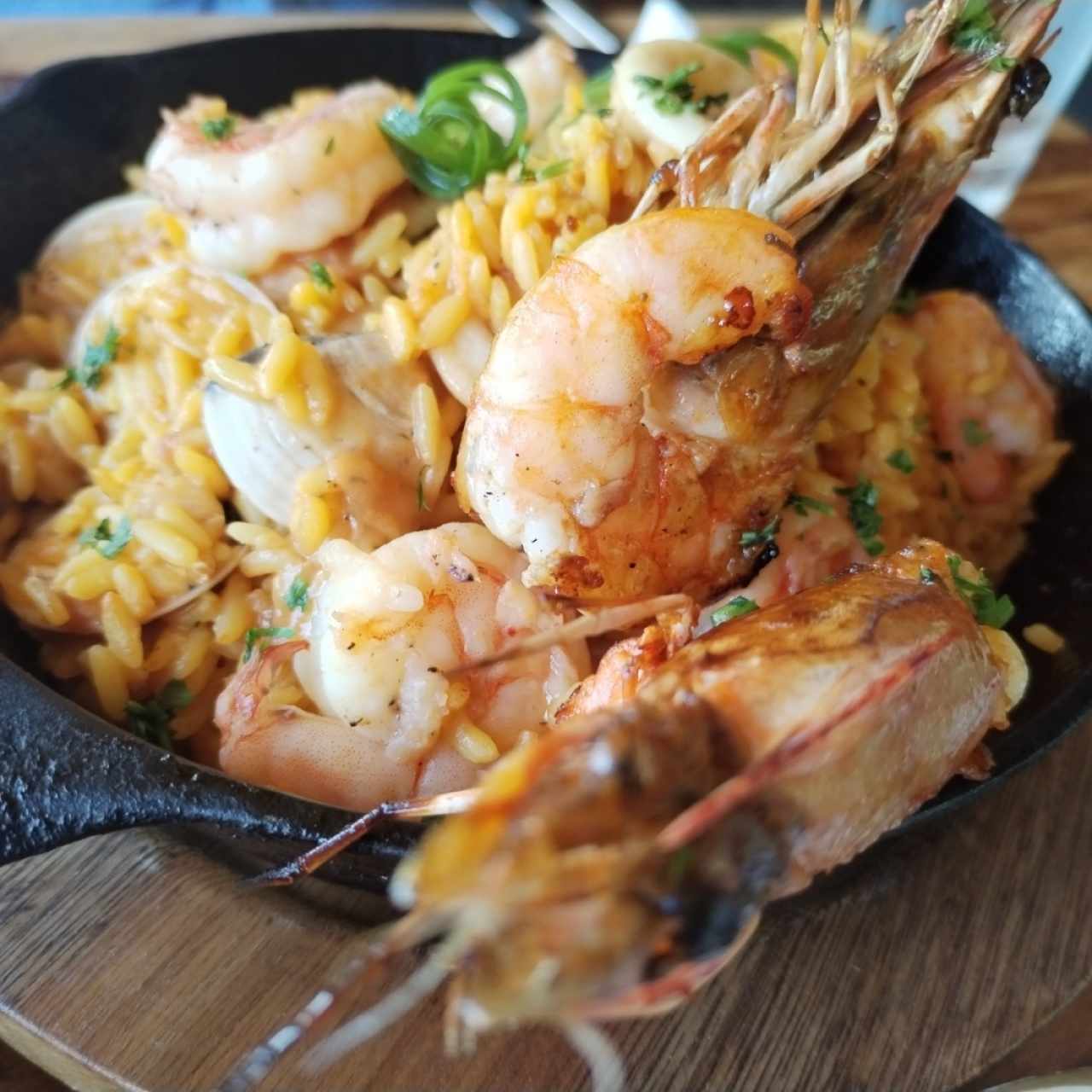 Arroz con mariscos para compartir 
