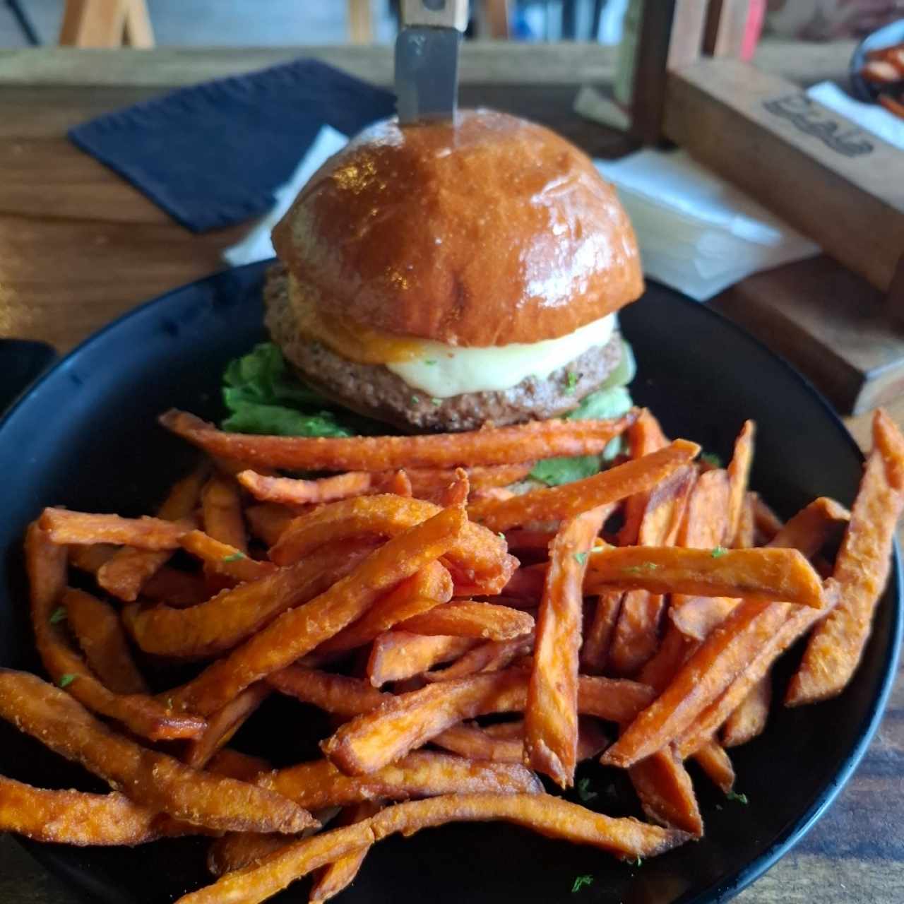 BBQ Grill - Hamburguesa Praia