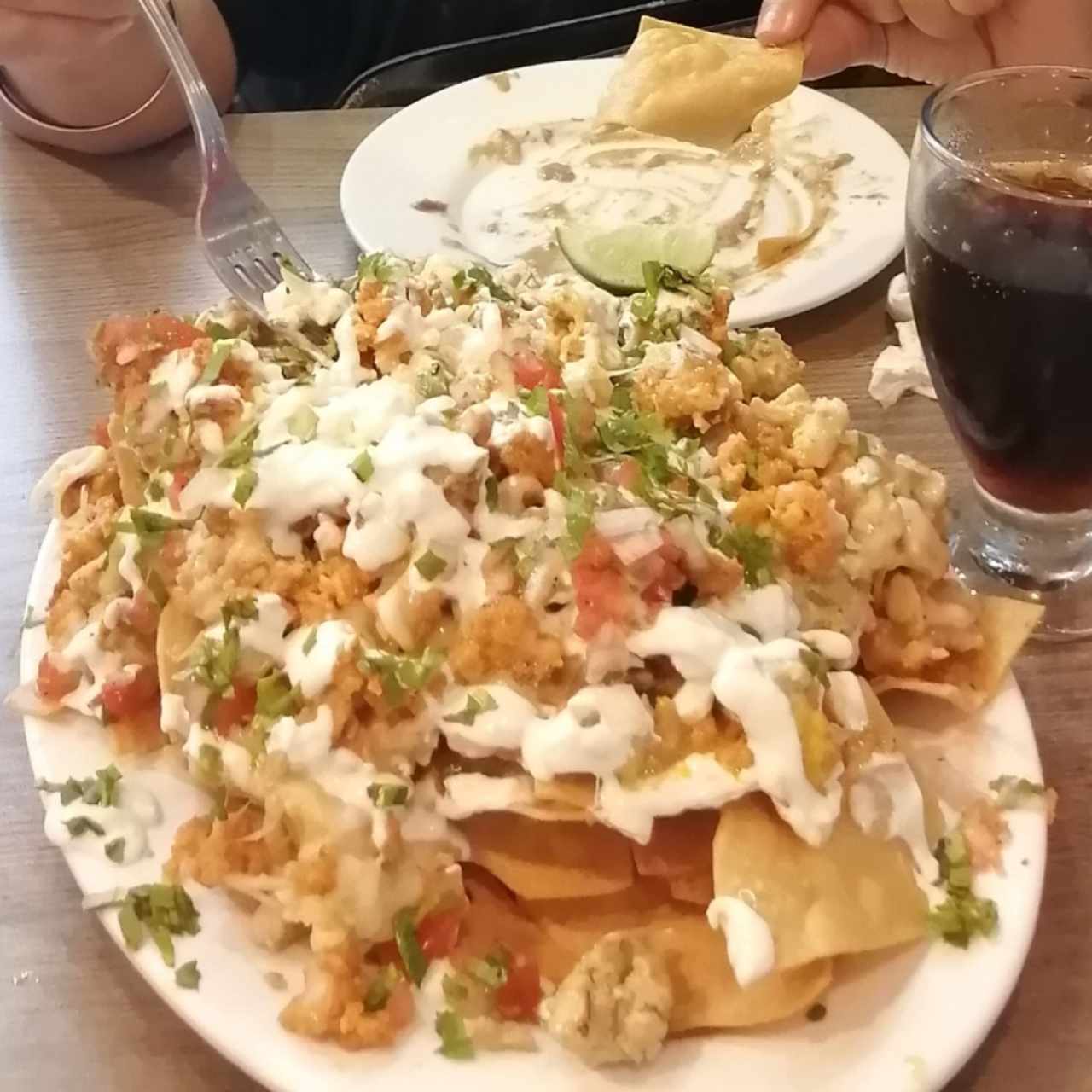 Tacos supreme de pollo y chorizos