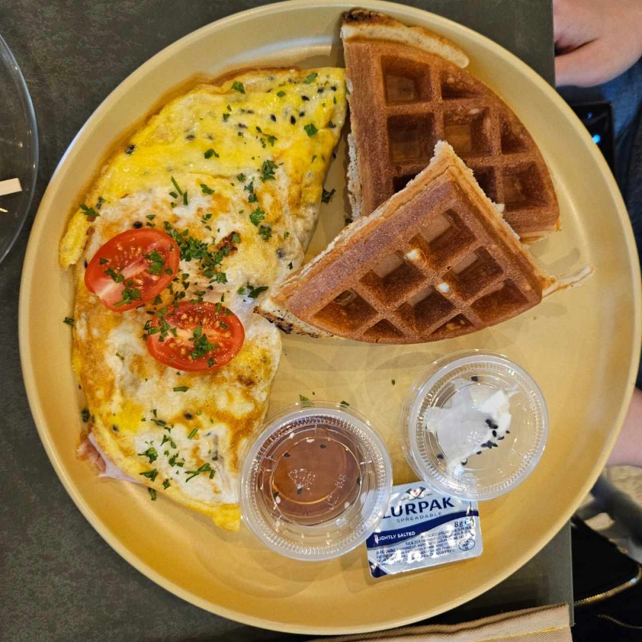 omelette de queso y jamón