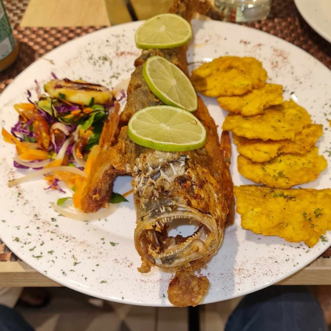 Mariscos - Corvina Frita Entera