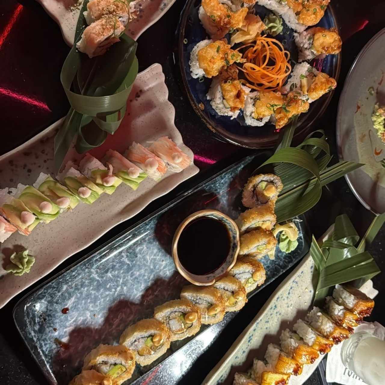 Variedad de sushi 