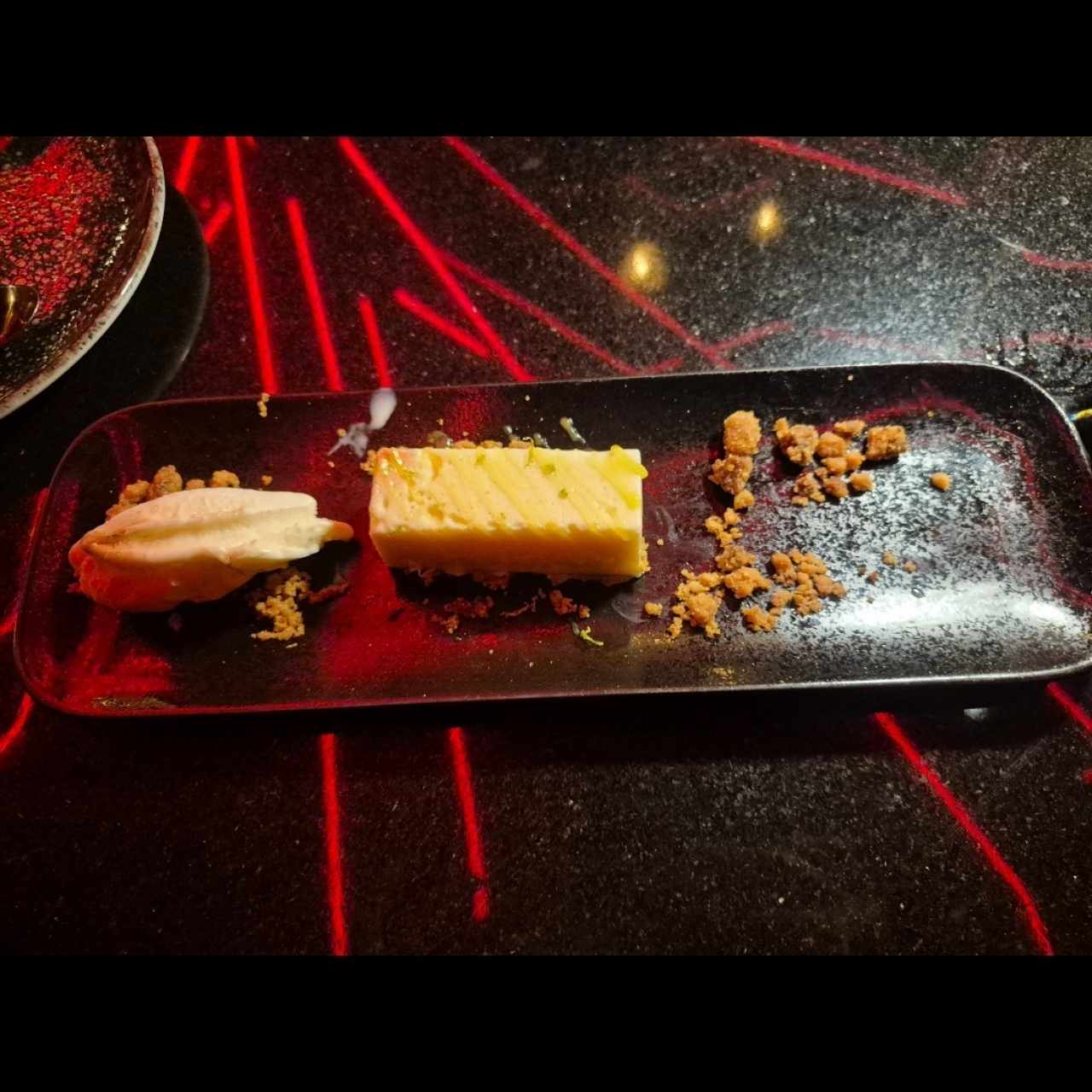 Mousse de Limón con Helado de Vainilla