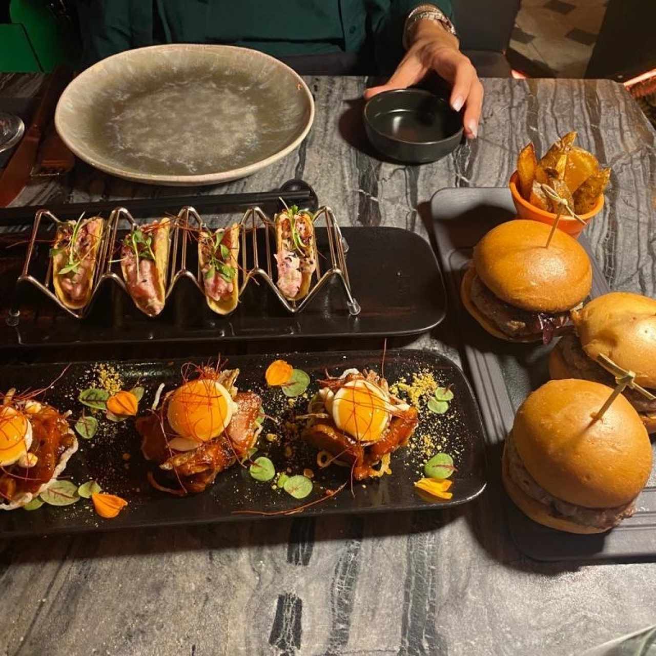 Raw Bar - Tuna Tacos
