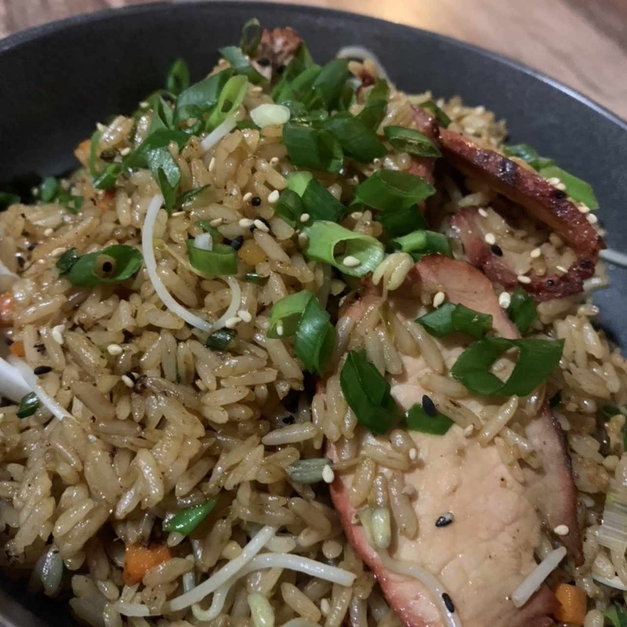 Arroz oriental de char siu