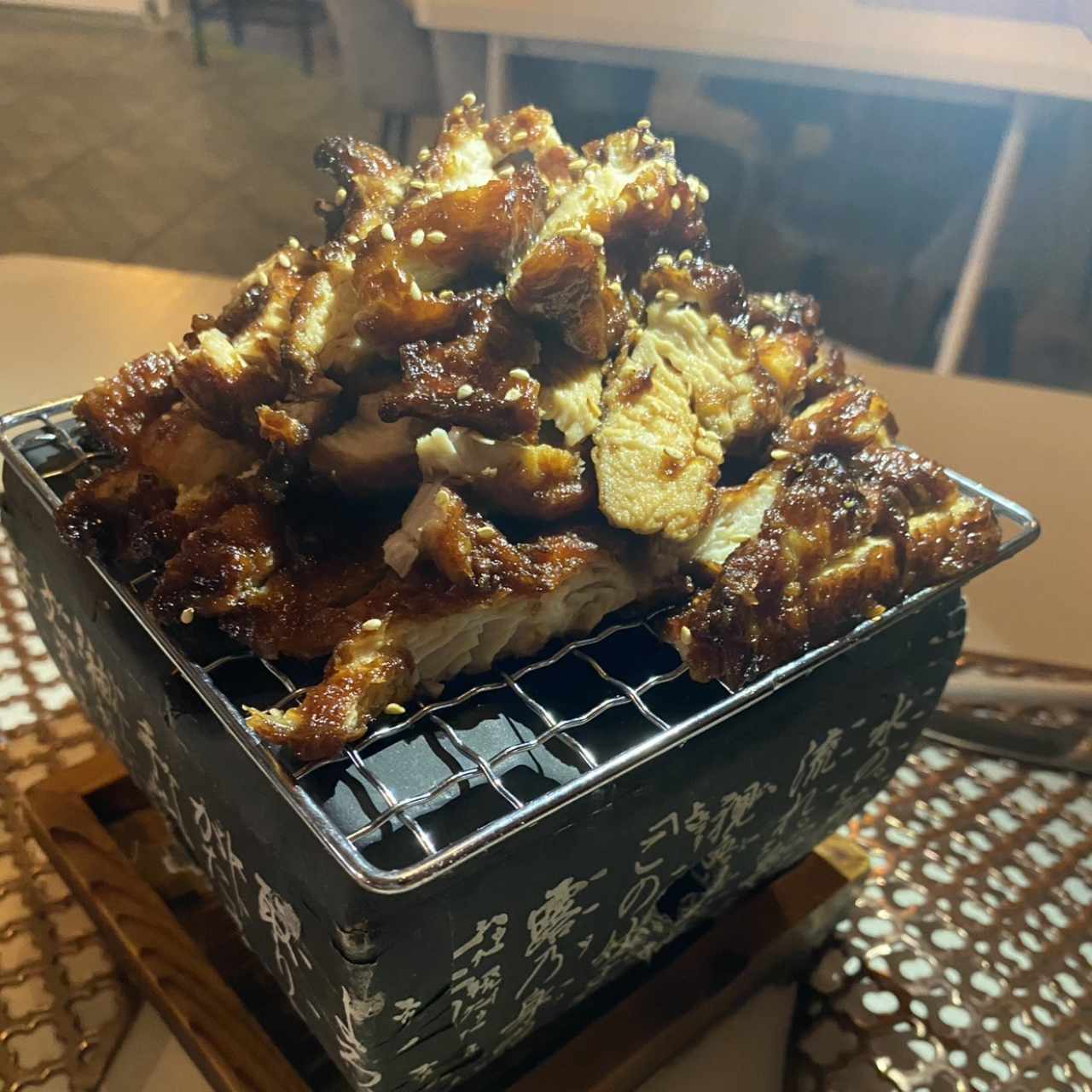 PROTEÍNAS - POLLO LAQUEADO