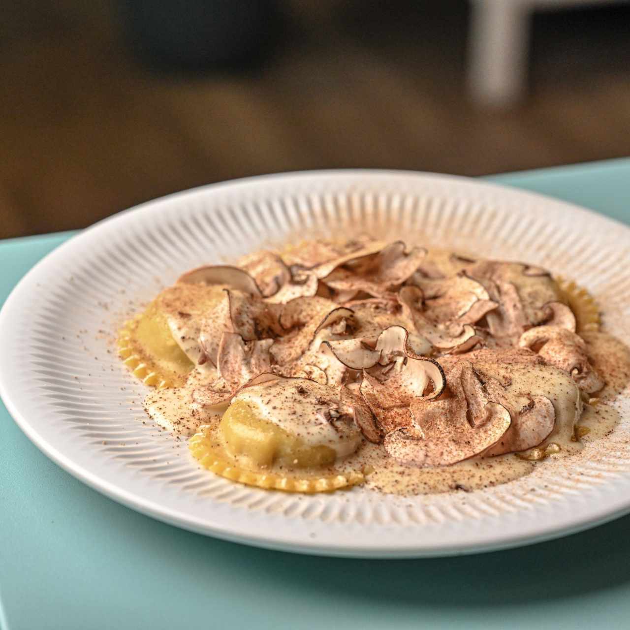Raviolli Tondi de Hongos y Escargots