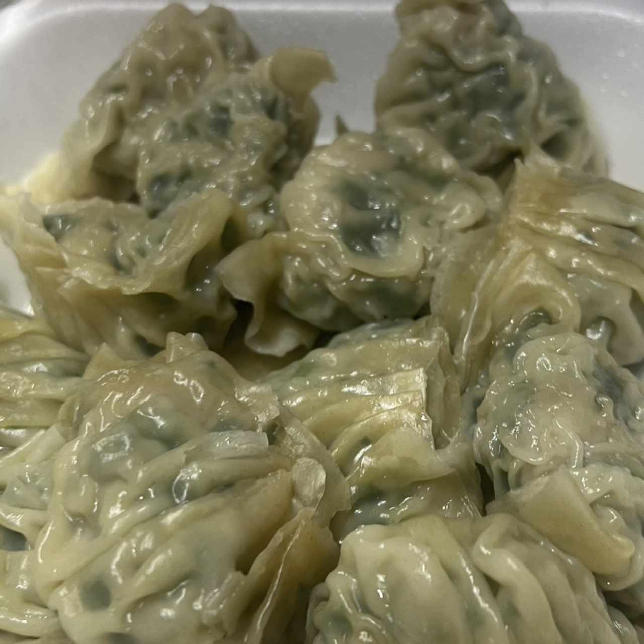 Dumpling de puerco con cebollina