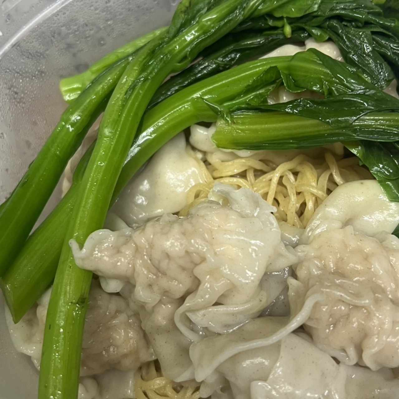 Sopa De Wanton De Camaron Con Fideos