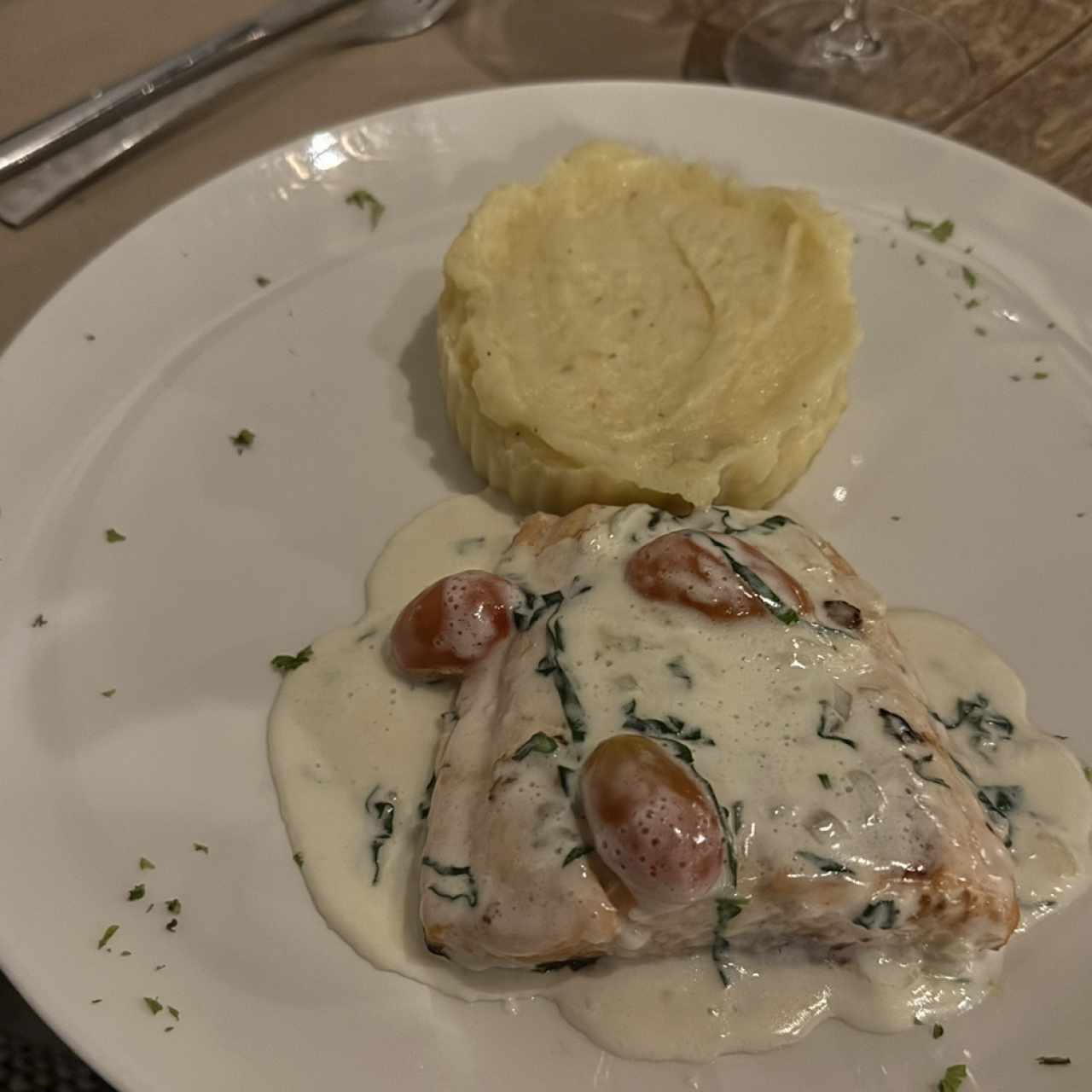Salmón a la Toscana