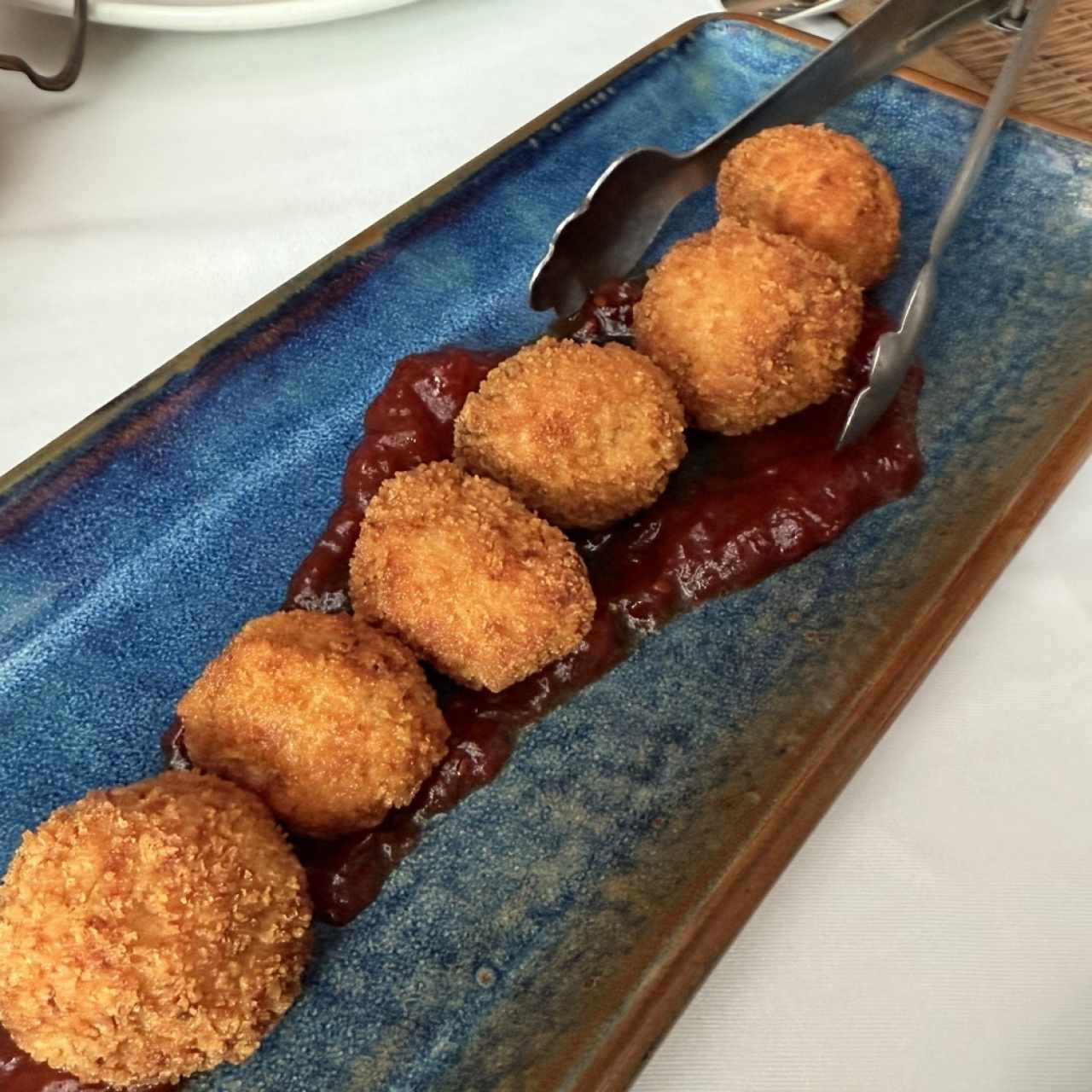 Croquetas de jamón con mermelada de tomate