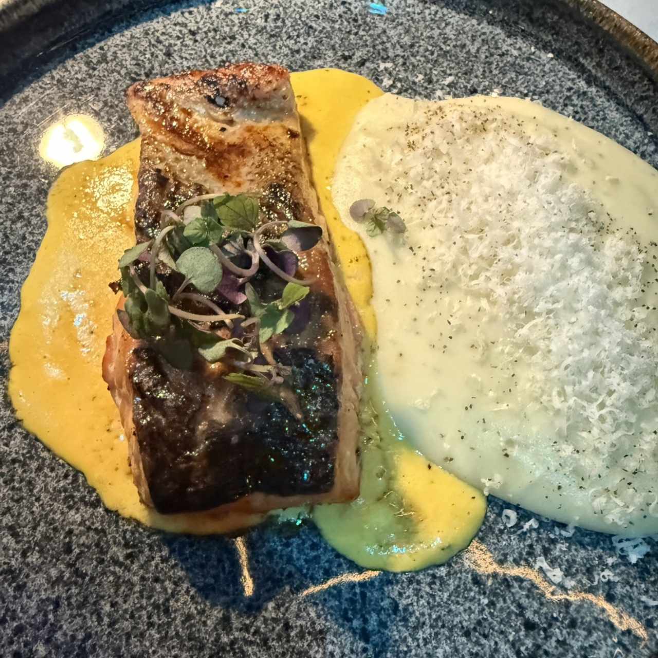 Salmon con puré