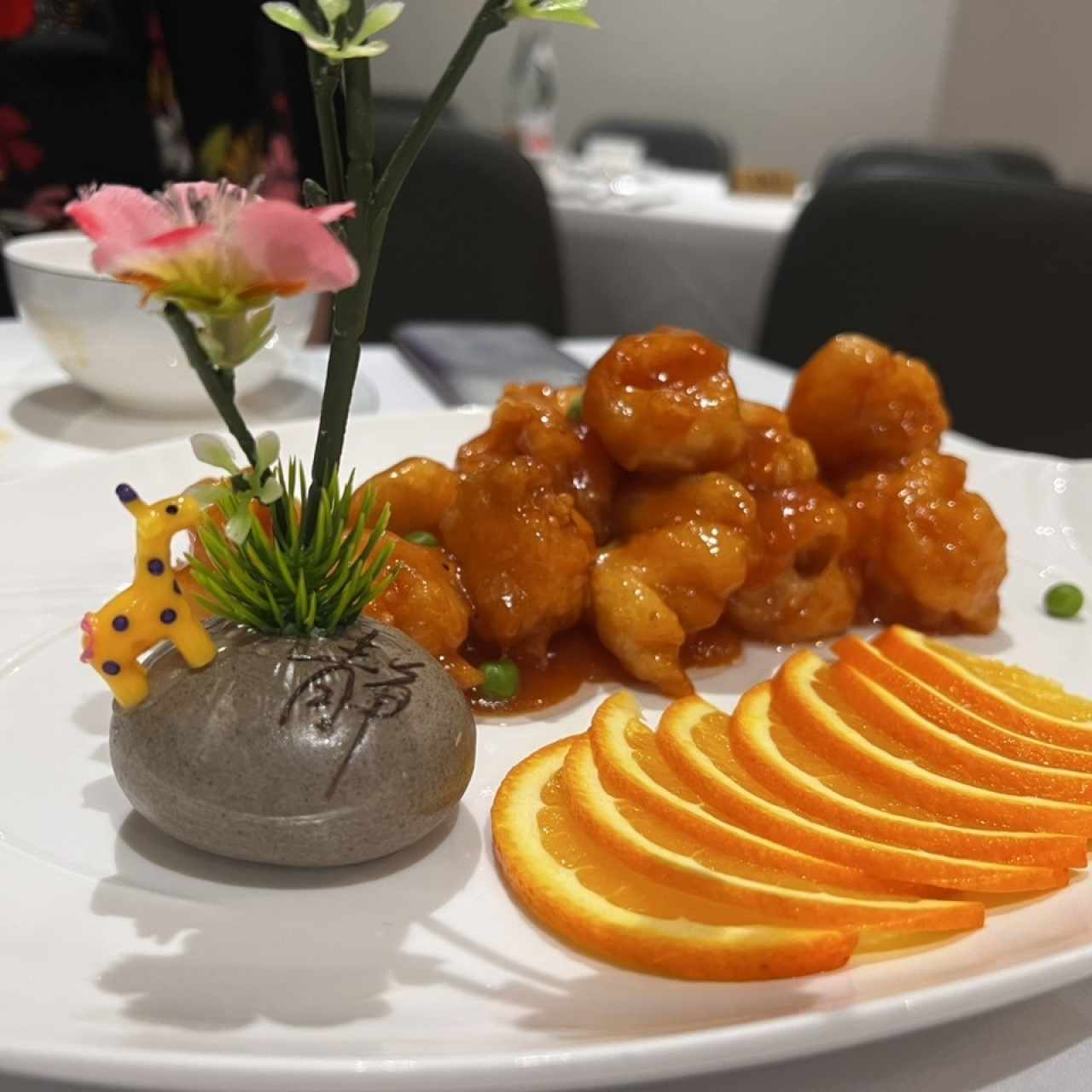 Bolas de Camarón fritas en salsa especial