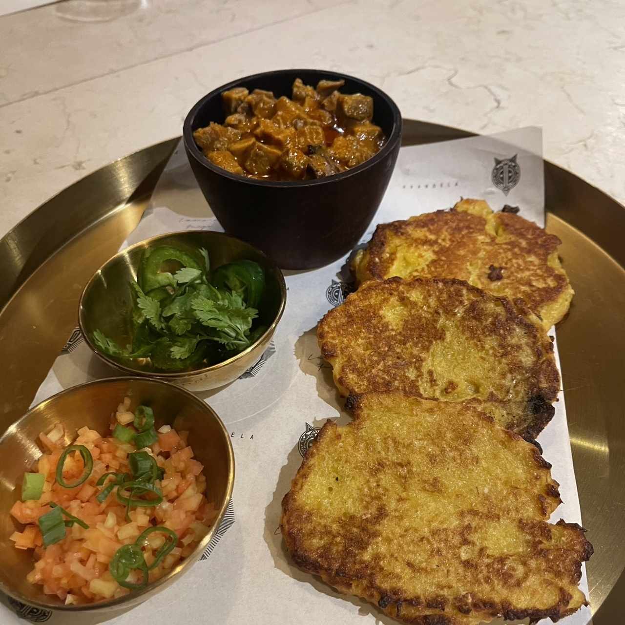 PLATOS FUERTES - LENGUA AHUMADA