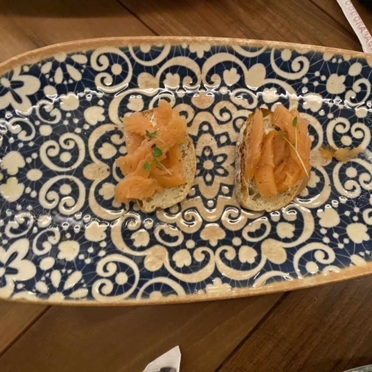 Antipasti Caldi - Crostini di Salmone