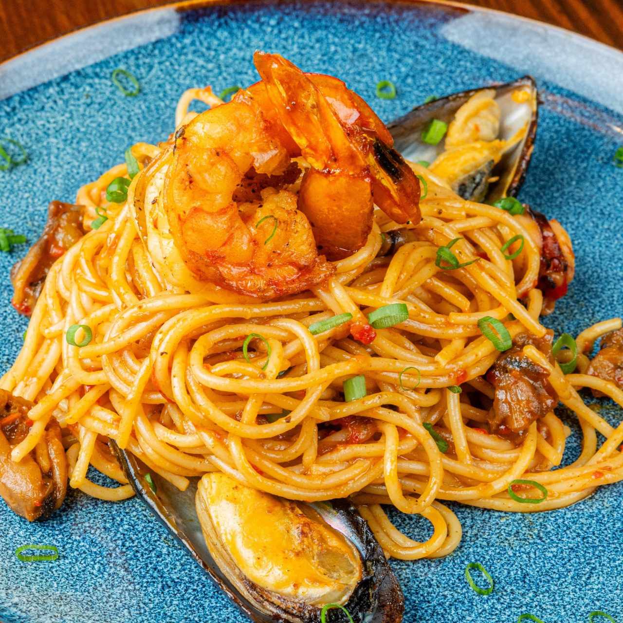 Linguine con mariscos al ajillo