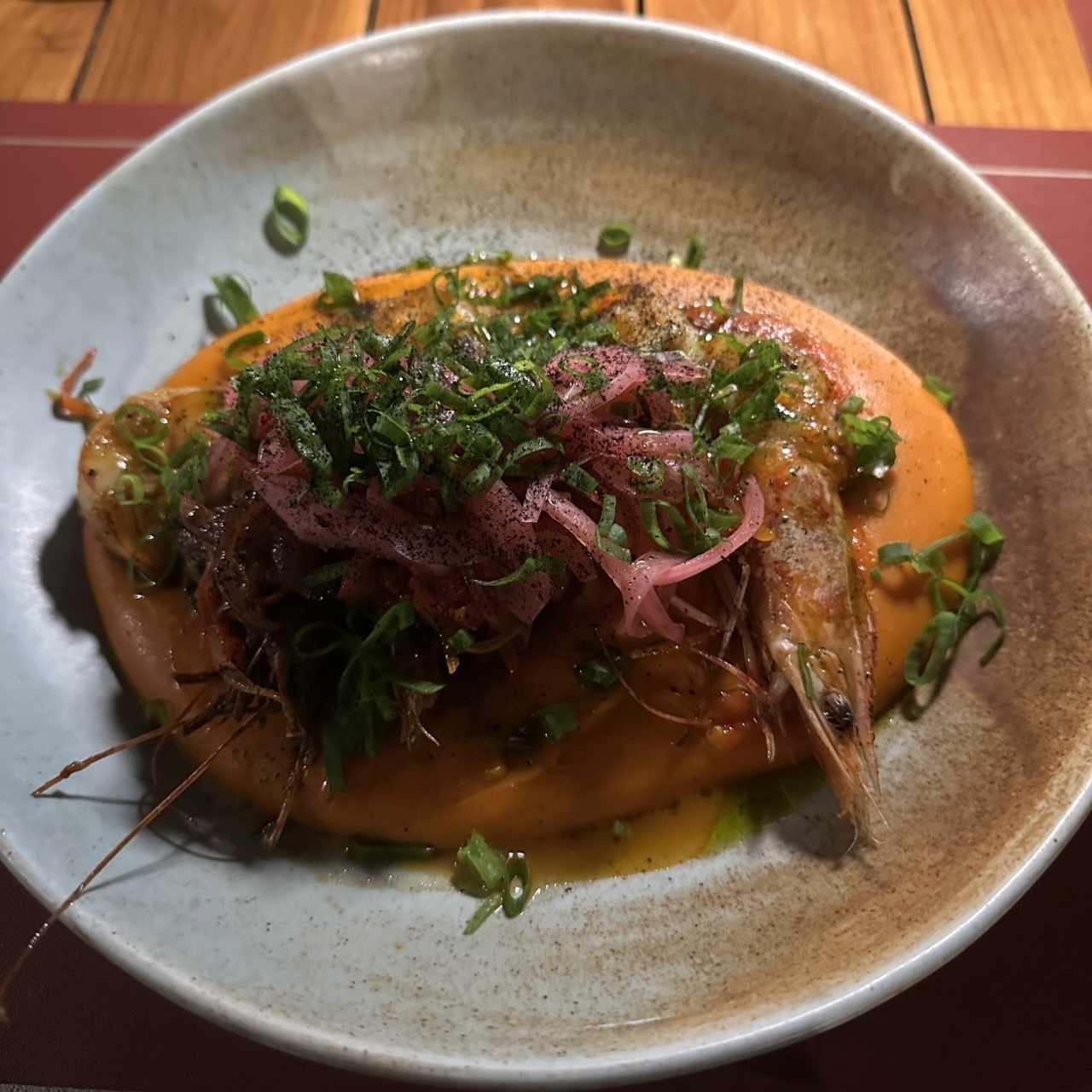 Langostinos con Tamal de Olla