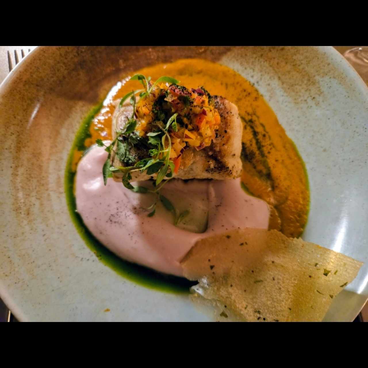Pesca del día Róbalo con puré de otoe