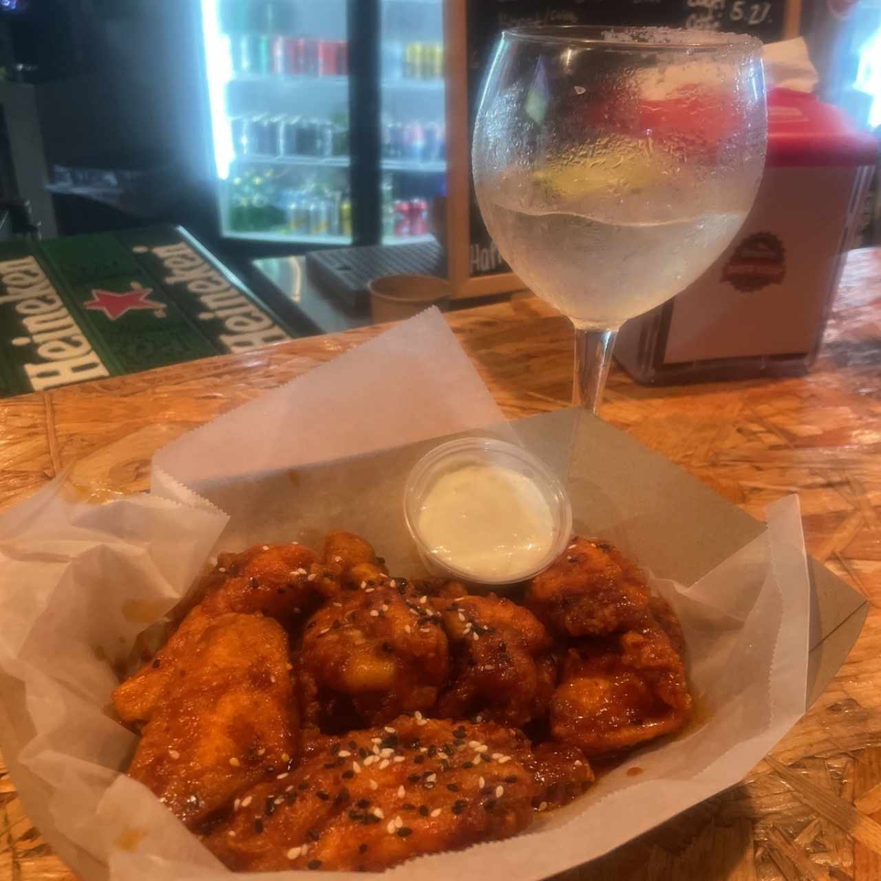 Brew Stop Wings personales $13 / familiares $26