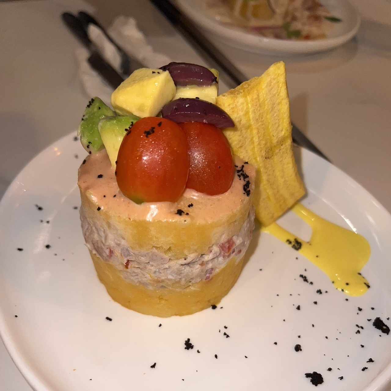 CAUSA LIMEÑA ATÚN O POLLO