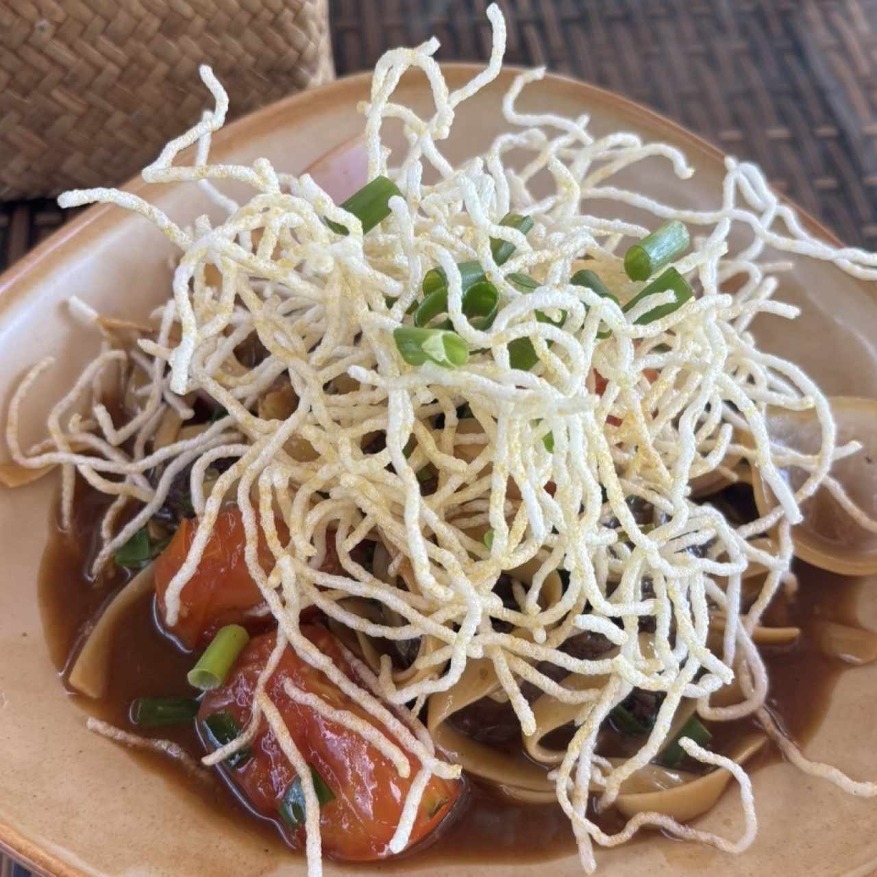 TALLARÍN SALTADO DE CARNE