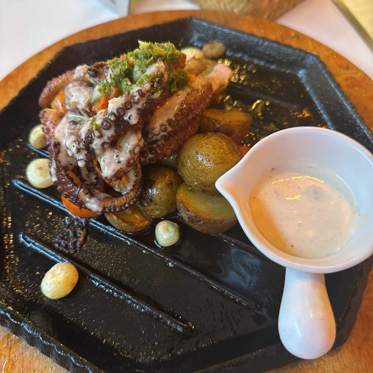 PULPO A LA PLANCHA MOCHIKA'S
