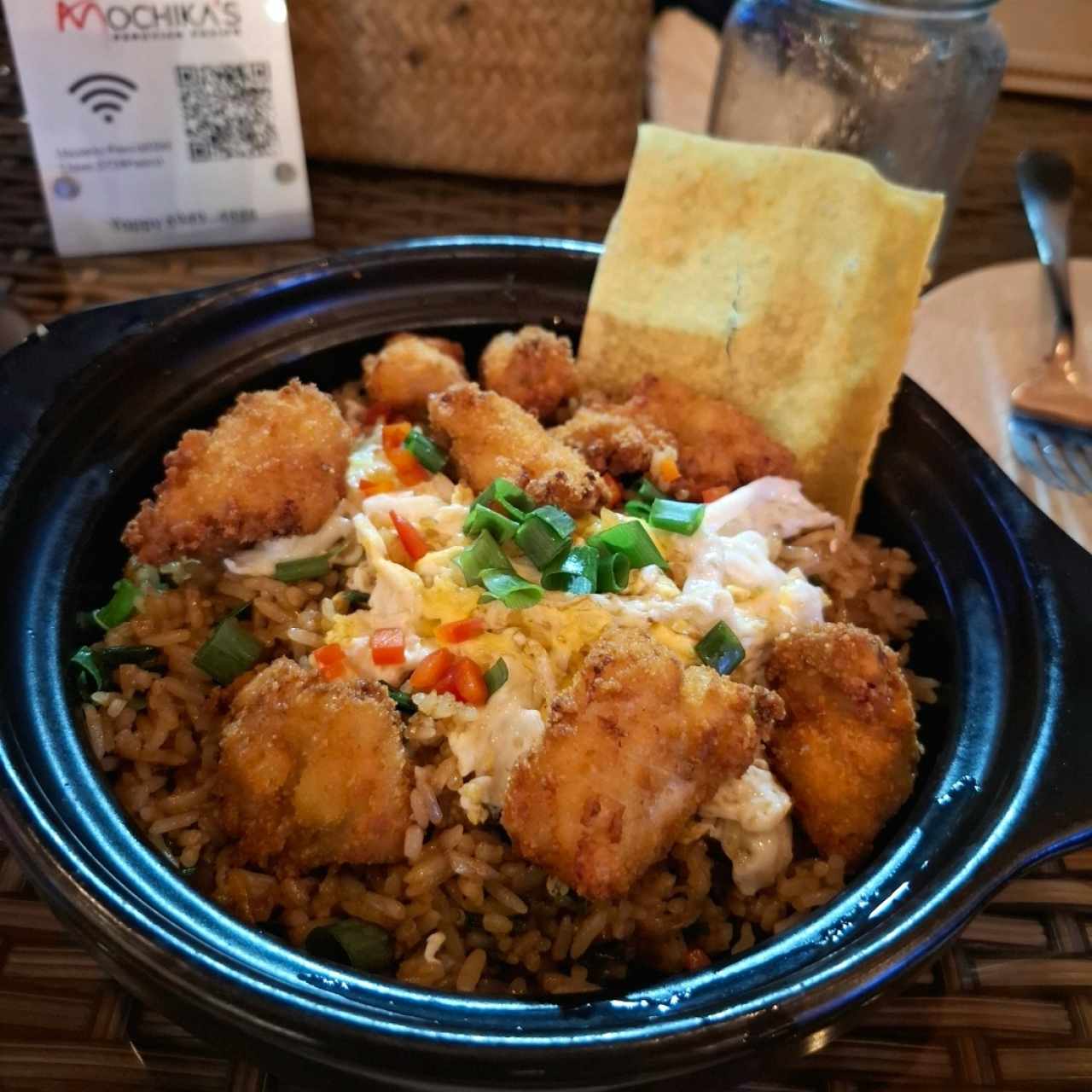 ARROZ CHAUFA DE PESCADO CROCANTE