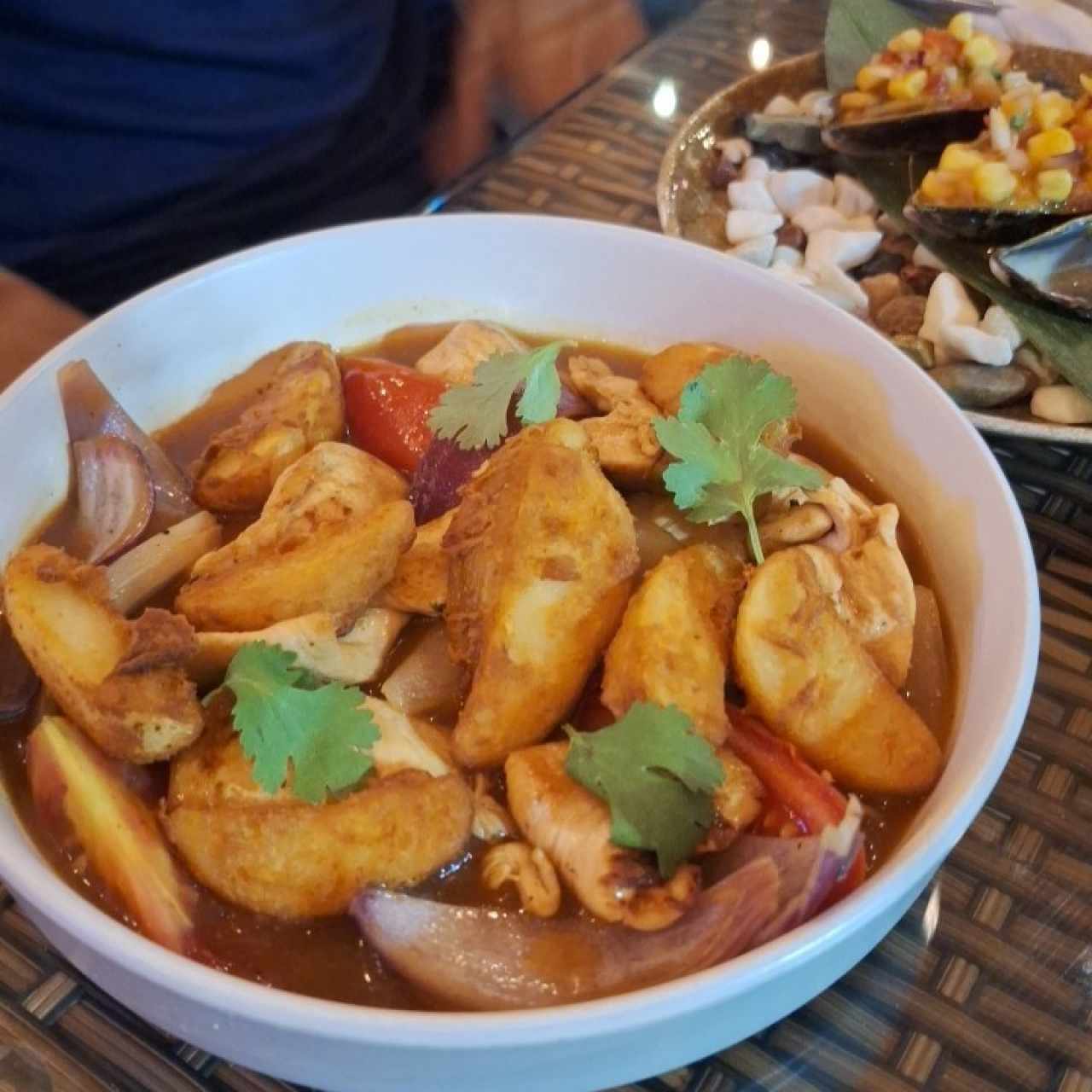 pollo saltado