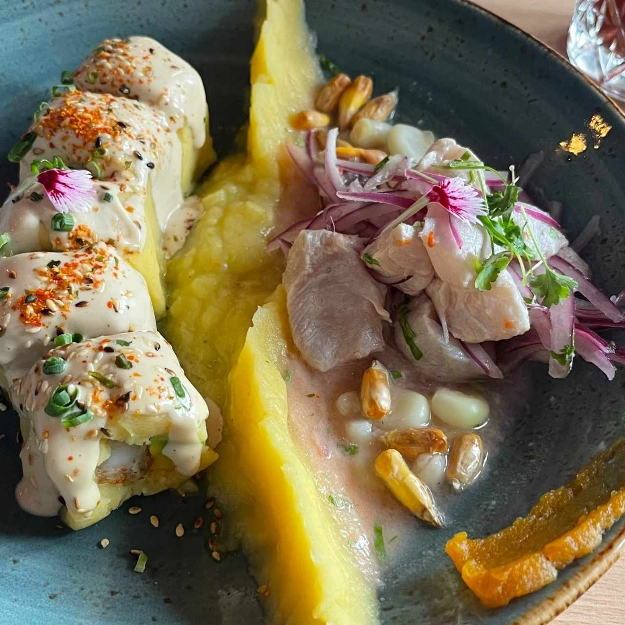 Ceviche con causa limeña