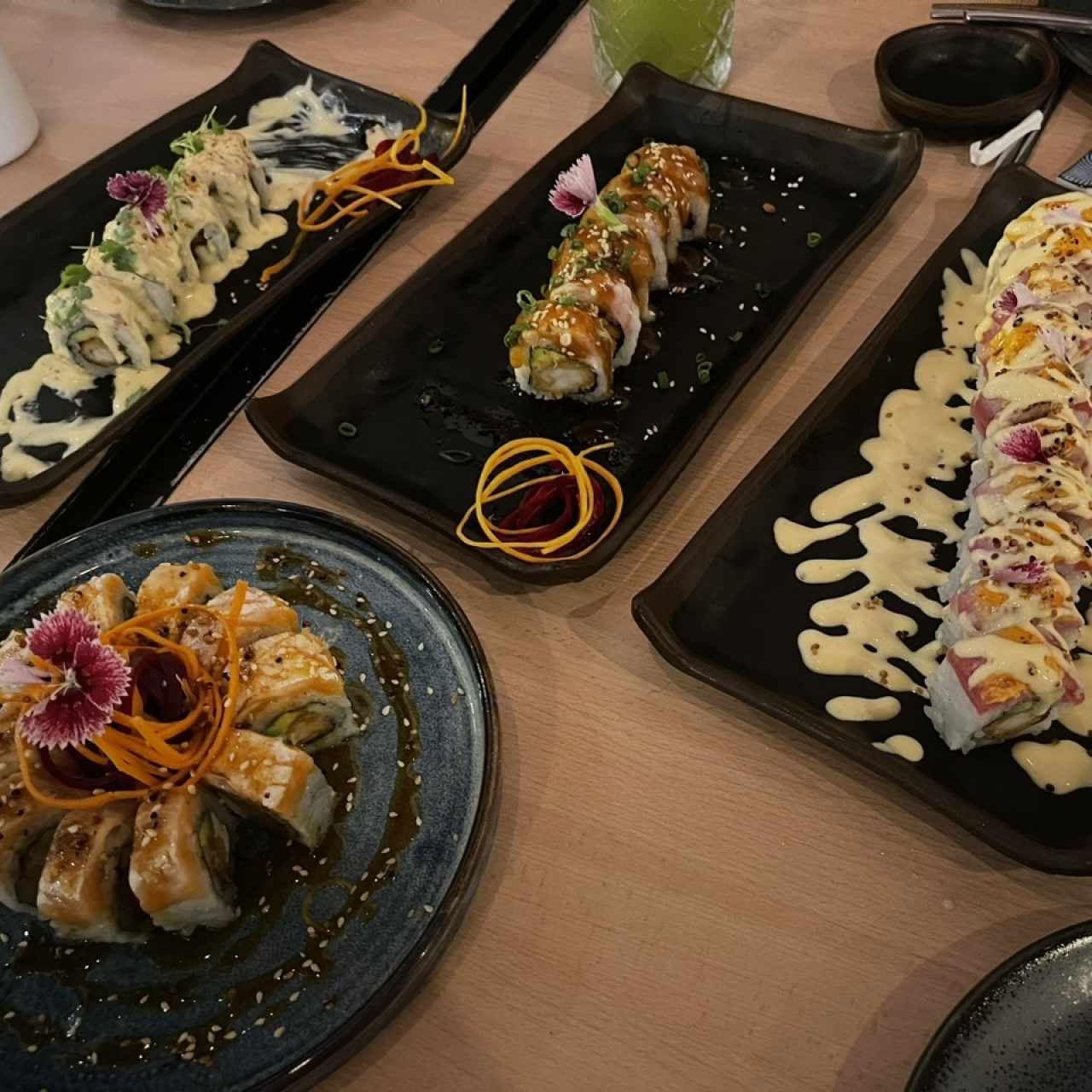 Rolls (Acevichado, Enkai)