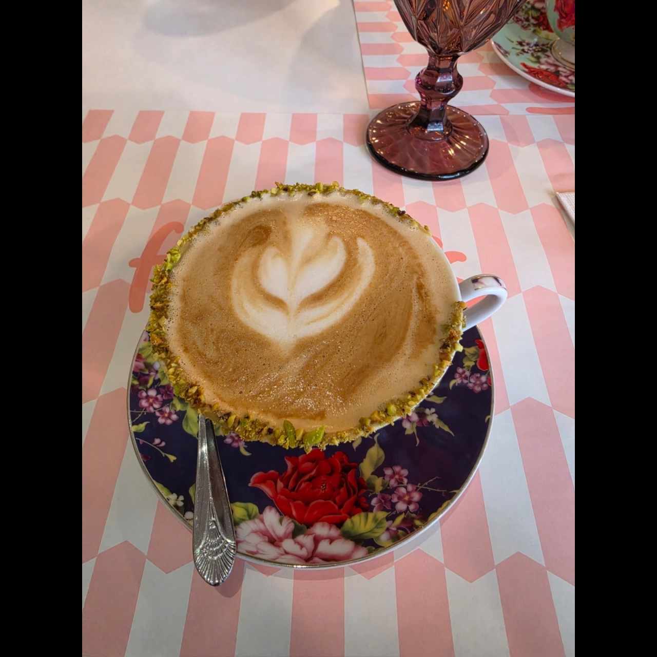 Capuccino con Pistachio
