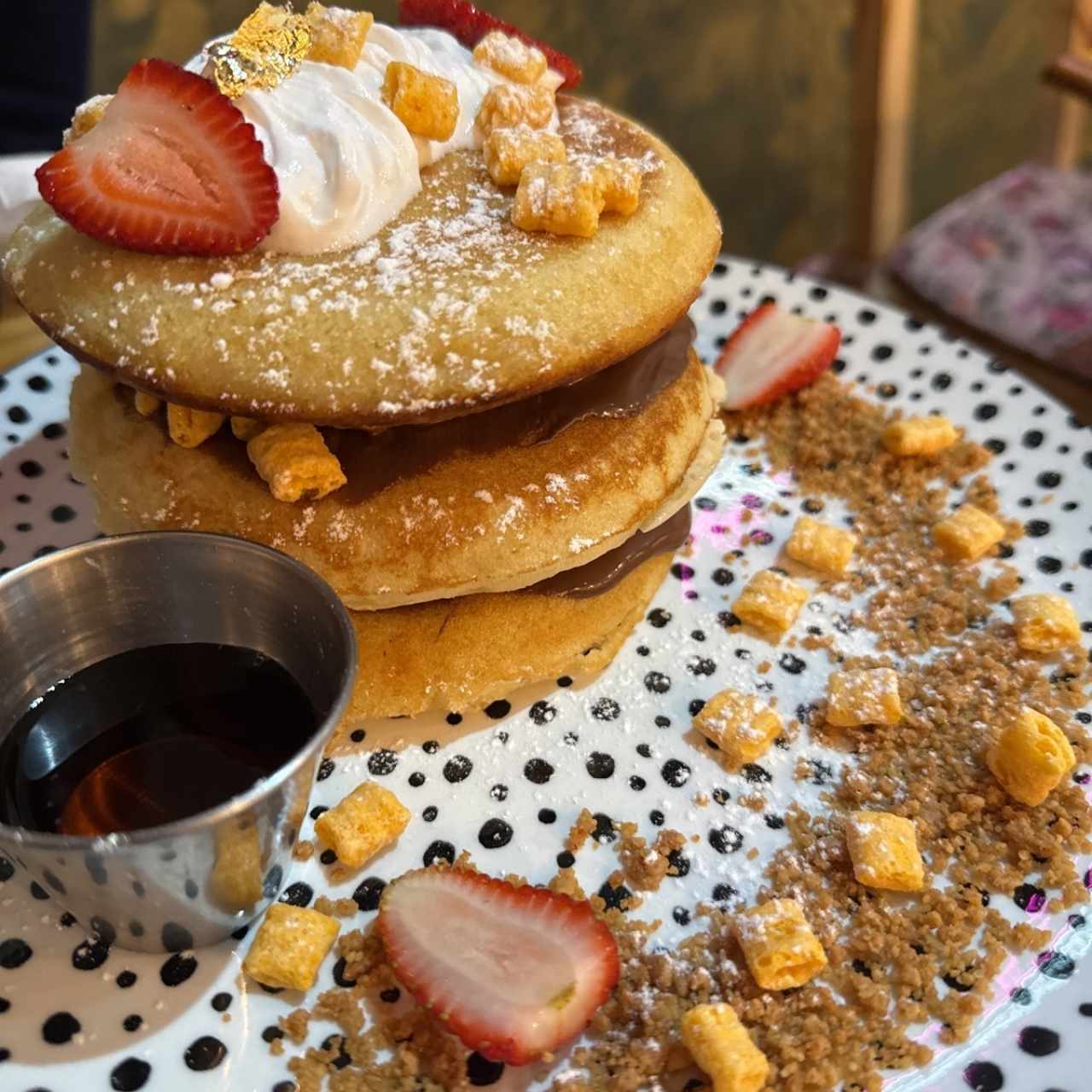 BREAKFAST CLUB - Golden Crunch Pancakes